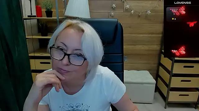 Miranda_Lawson11 on StripChat 