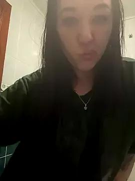 naughtybrunette_69 on StripChat 