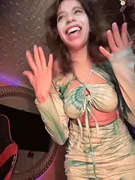 Queentaraf999 — YOU MAKE ME MOAN TRY 11/101/301