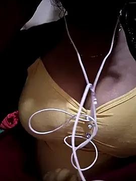 sexy_puja2 on StripChat 