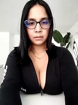 Shelley09 on StripChat 