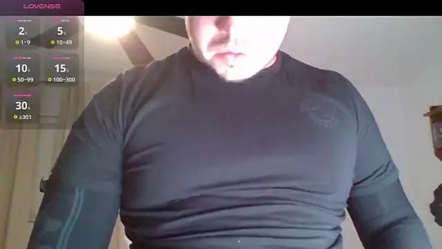 skyquinn_xxx on StripChat 