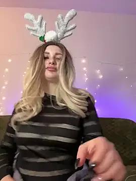 Sofia_Myr on StripChat 