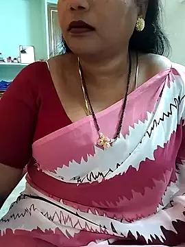 Swapna_143 on StripChat 