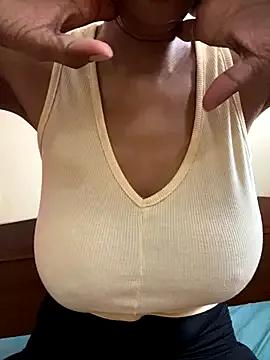 tempresstasha on StripChat 