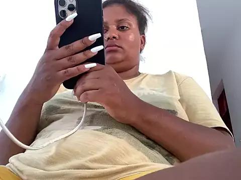 thickybitch on StripChat 