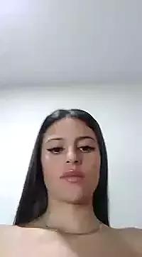 vanessacardena14 on StripChat 