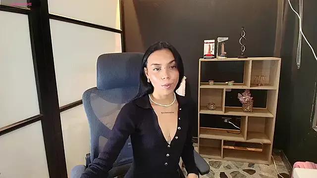 VioletaGrey1 on StripChat 