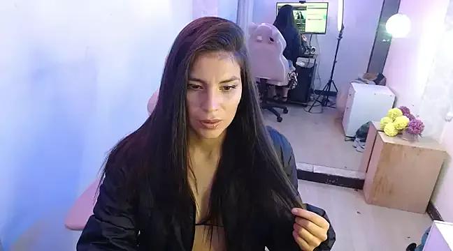 violetjones2 on StripChat 