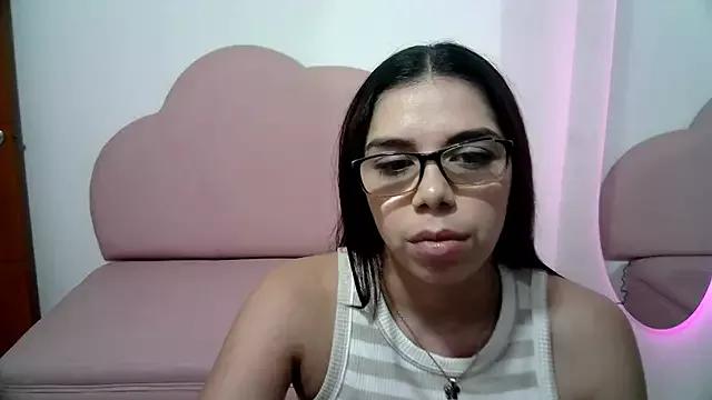 x_carolay22 on StripChat 