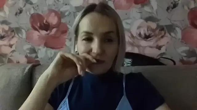 YourJulia on StripChat 